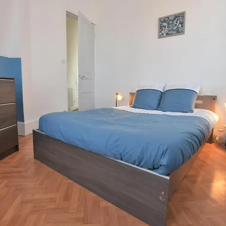 2 Bedroom Cozy In *