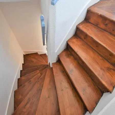 Apartmán 2 Bedroom Cozy In *